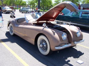 1954 Jaguar (owner: Earl & Valarie Mowrey)