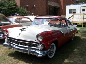 1955 Ford Crown Victoria (owner: Fred & Carol Odell)